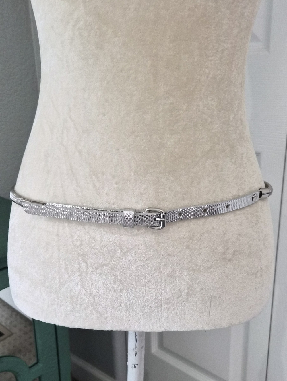 Silver Metallic Snake Print Skinny Snake Chain Belt Medium